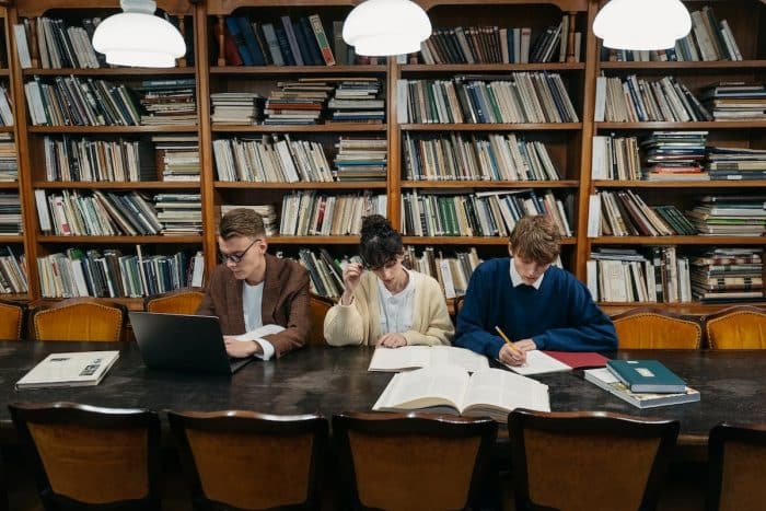 Nouvelles opportunités d’études à l’Université Clermont-Auvergne : découvrez les programmes passionnants de l’ENT UCA !