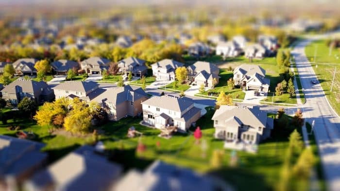 Comprendre et gérer le risque de villegiature : conseils pour les propriétaires immobiliers