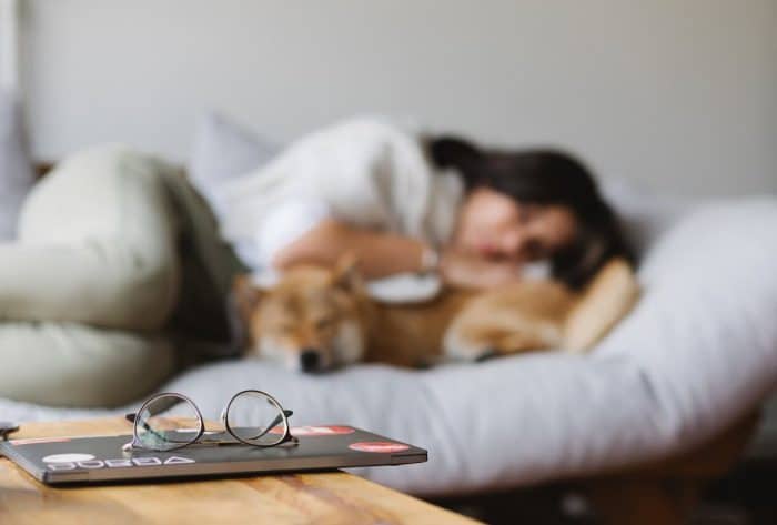 Comment l’orientation de votre tête pendant le sommeil peut affecter votre santé